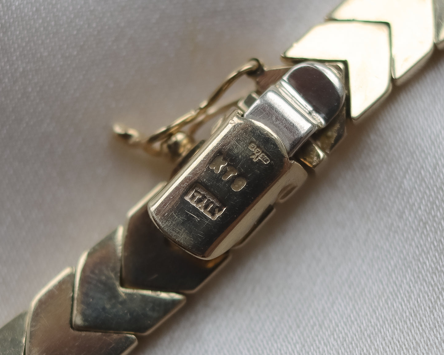 Vintage 9ct Gold Chevron Necklace 30g - 41.5cm