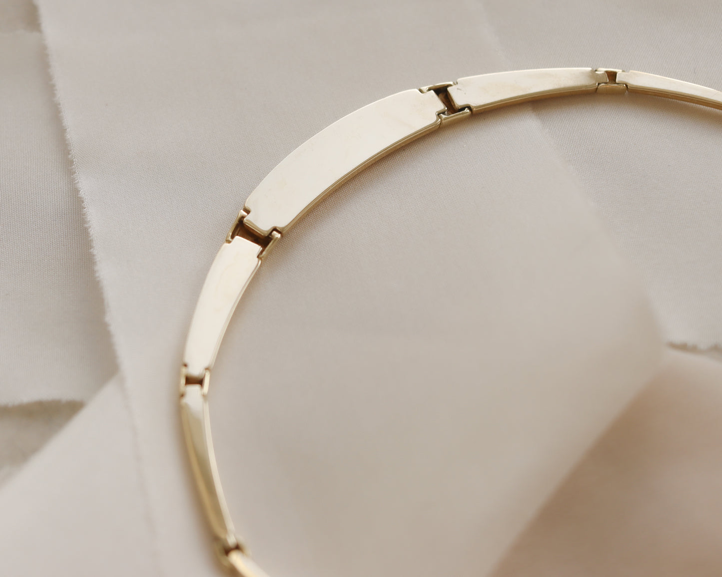 Vintage 9ct Gold Cleopatra-Style Necklet – 12.3g