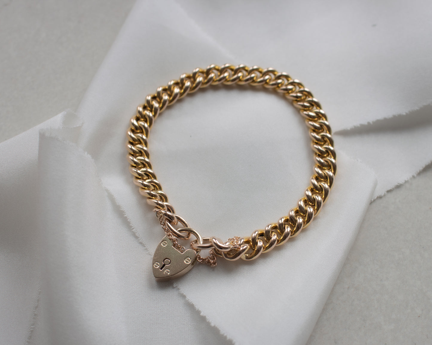 Antique 9ct Gold Curb Link Bracelet with Heart Padlock