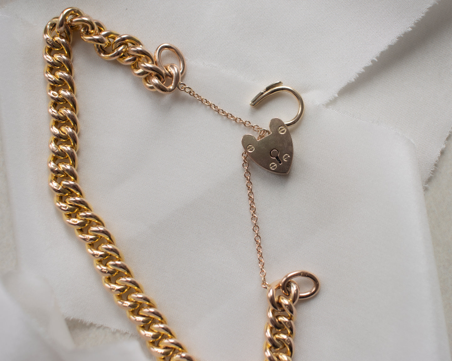 Antique 9ct Gold Curb Link Bracelet with Heart Padlock