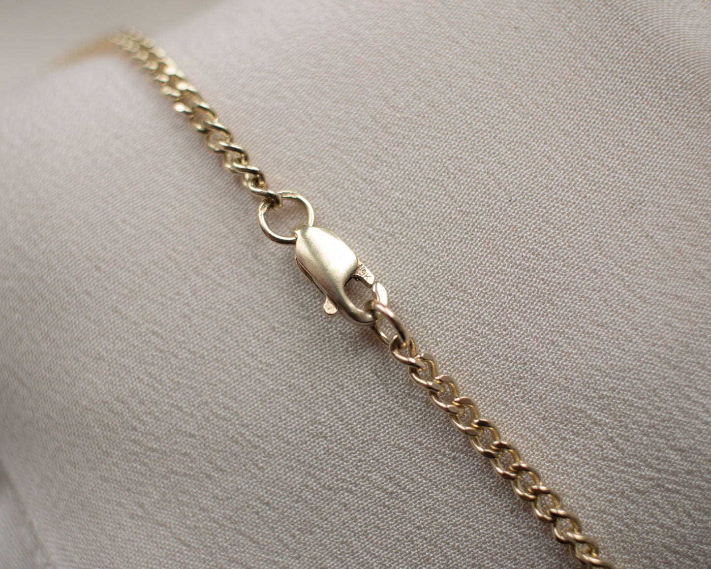 Vintage 9ct Gold Curb Link Chain Necklace - 40cm