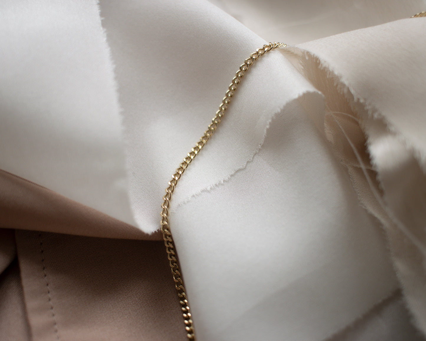 Vintage 9ct Gold Curb Link Chain Necklace - 40cm