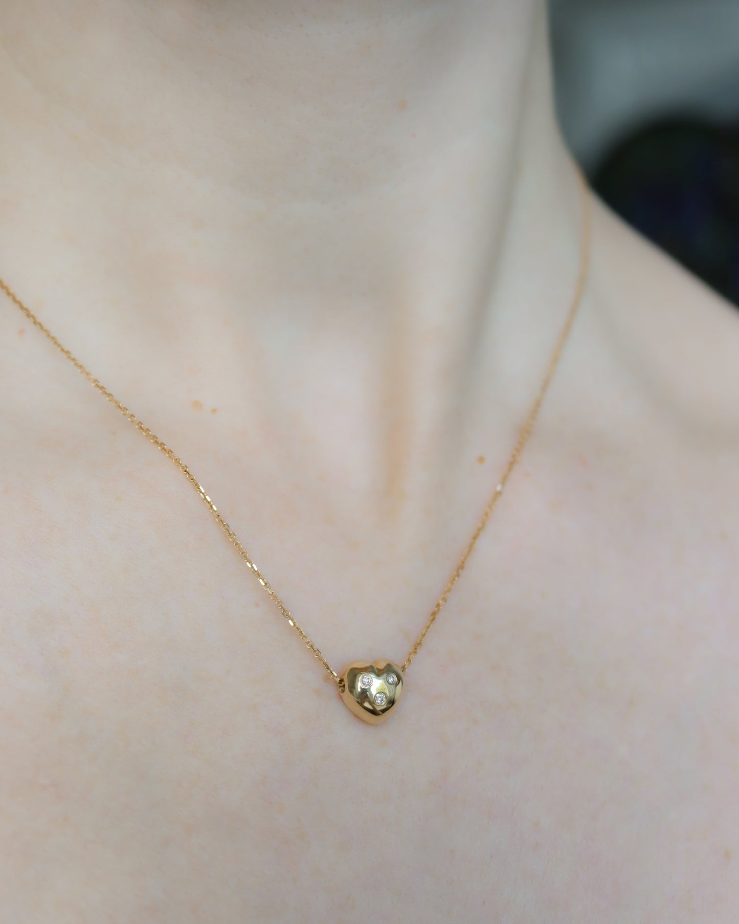 Diamond heart pendant necklace in 9ct gold