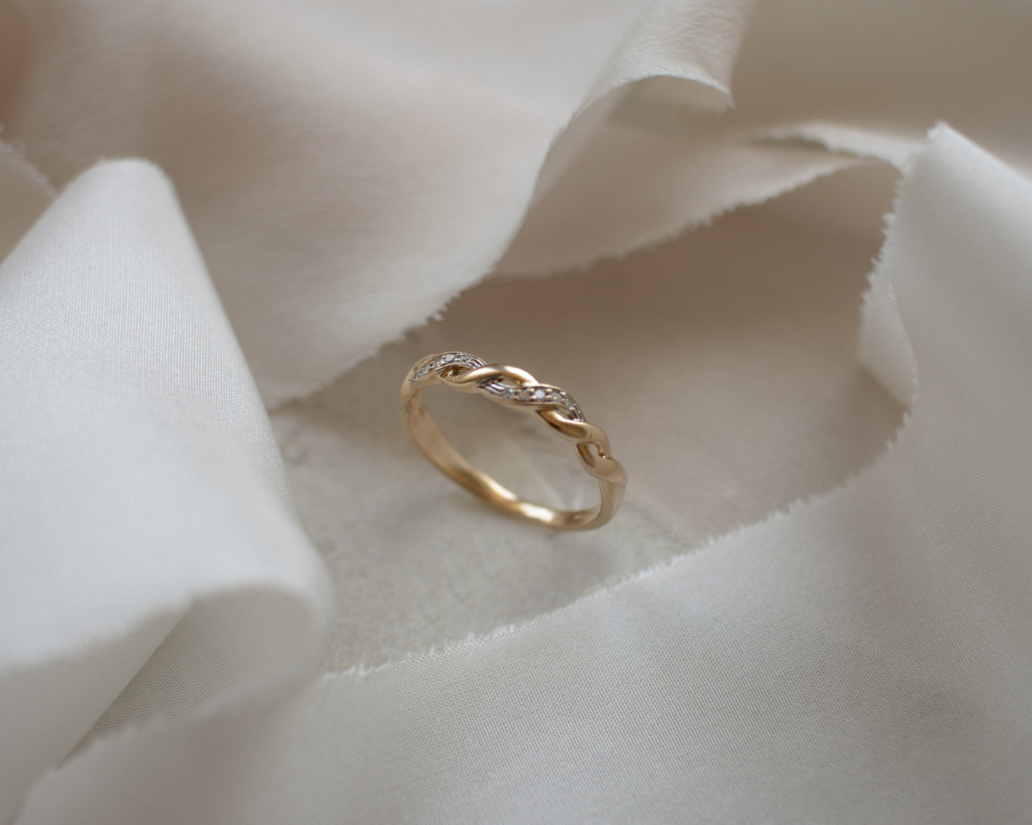Rebecca Vintage 9ct Gold Diamond Twist Ring - UK R 1/2