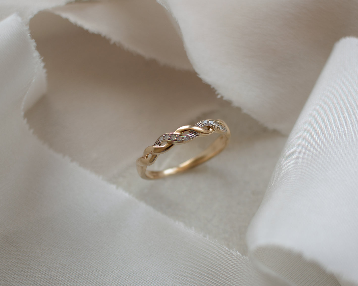 Rebecca Vintage 9ct Gold Diamond Twist Ring - UK R 1/2