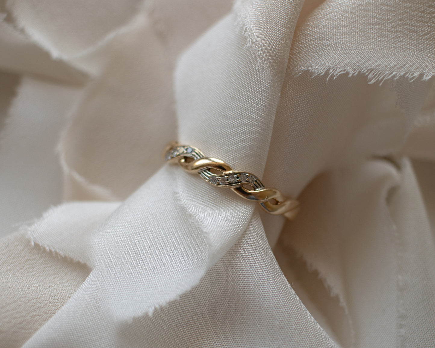 Rebecca Vintage 9ct Gold Diamond Twist Ring - UK R 1/2
