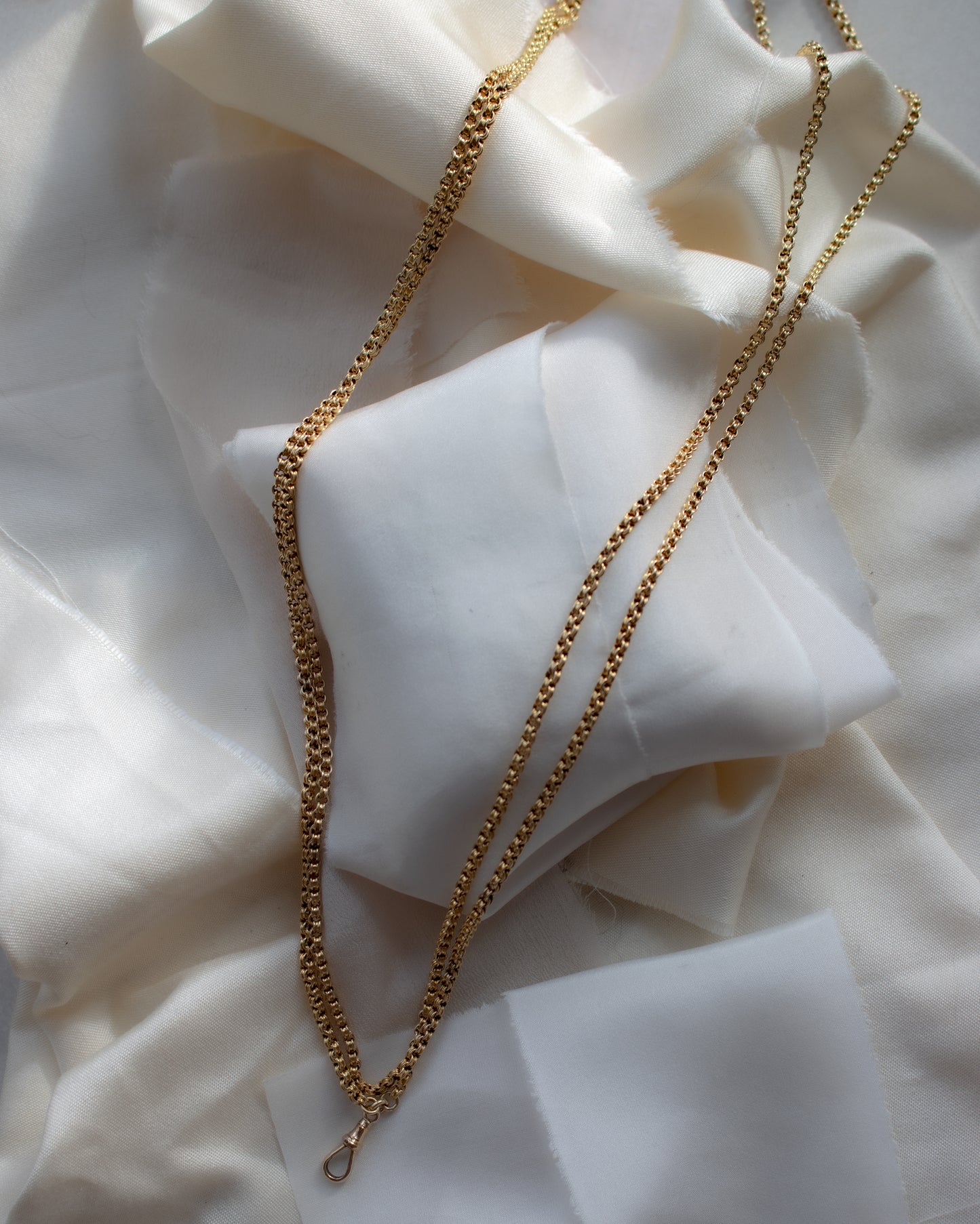 Late 19th century guard chain in 9ct Gold