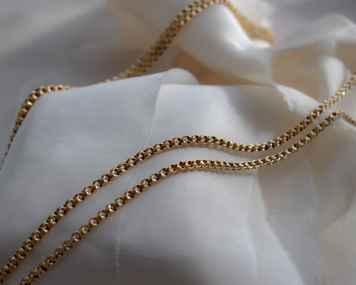 Late 19th century guard chain in 9ct Gold