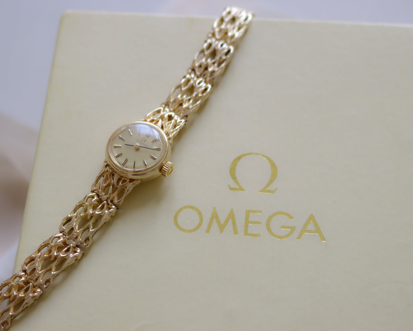 Sensational 1970's decorative Omega watch
