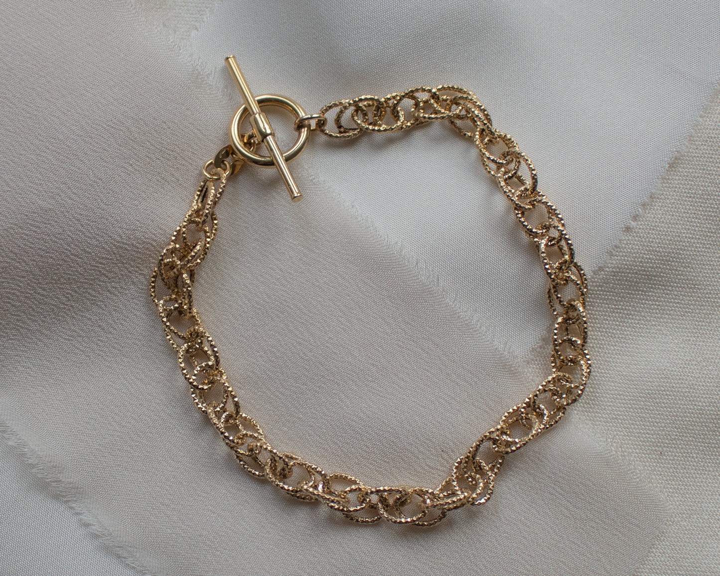 9ct Gold Fancy Link T-Bar Bracelet