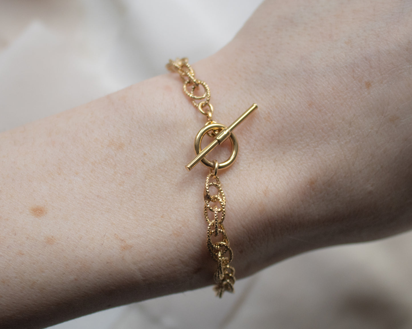 9ct Gold Fancy Link T-Bar Bracelet