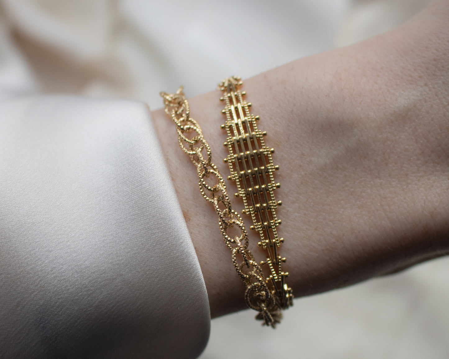 9ct Gold Fancy Link T-Bar Bracelet