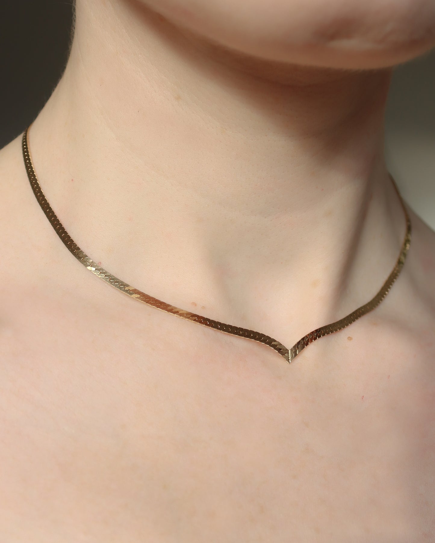 Vintage 9ct Gold Wishbone Necklace – 1982