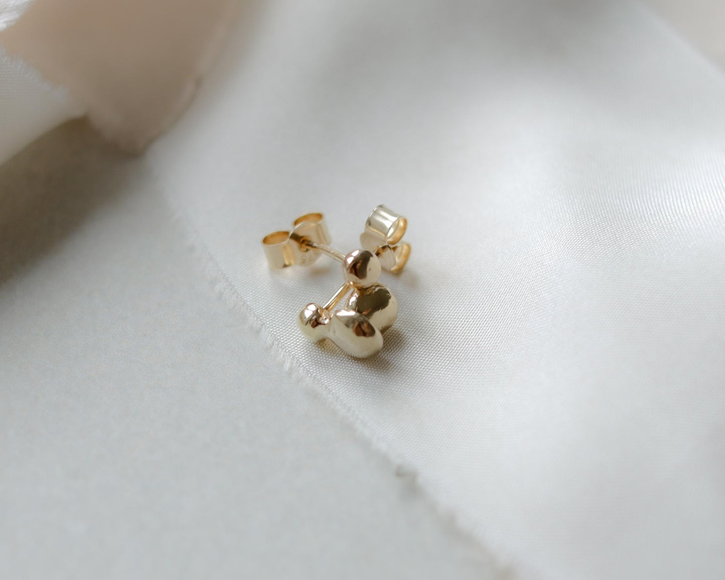 9ct gold granulated stud earrings