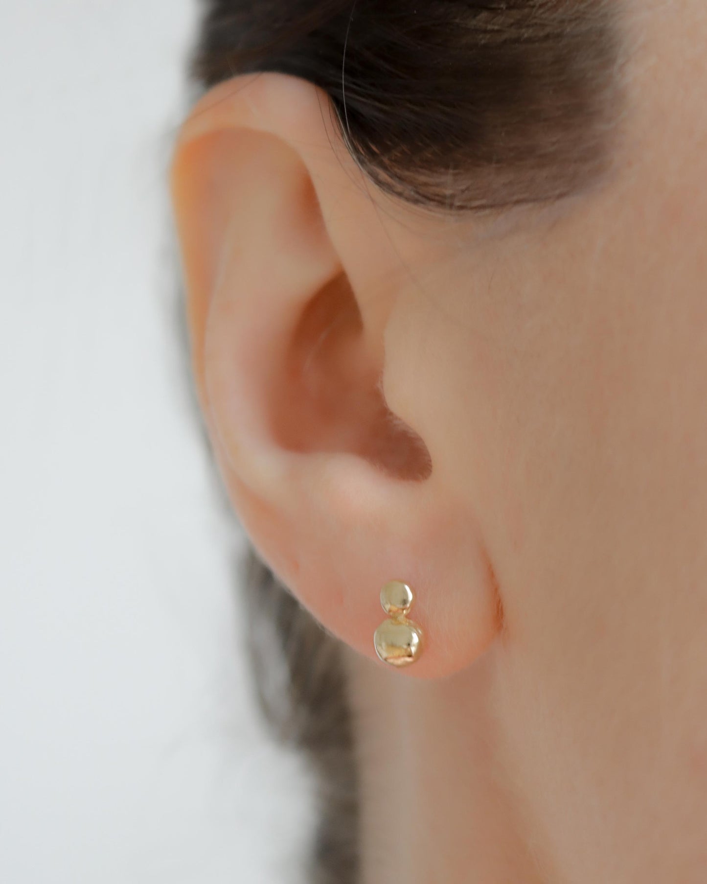 9ct gold granulated stud earrings