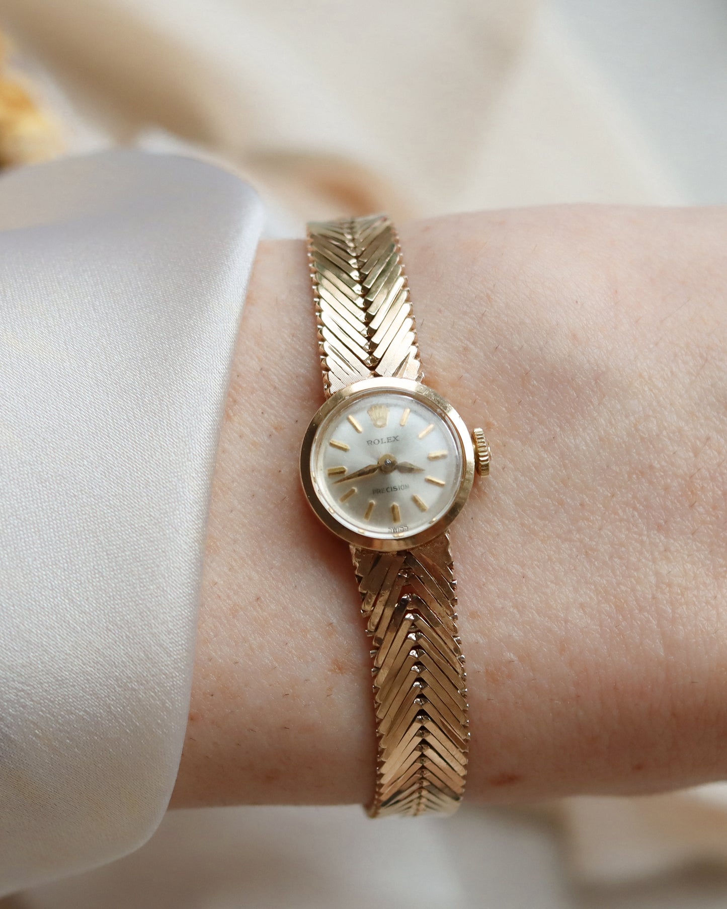 Vintage 9ct Gold Herringbne Rolex Ladies Wristwatch – 1964