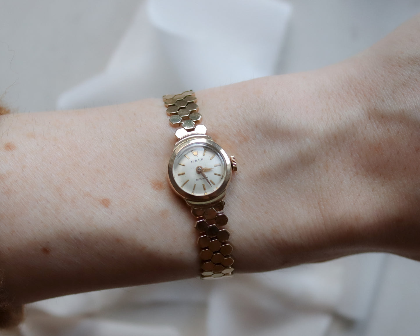 Honeycomb strap Rolex precision watch circa. 1950s