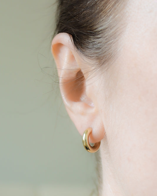 9ct yellow gold huggie hoops