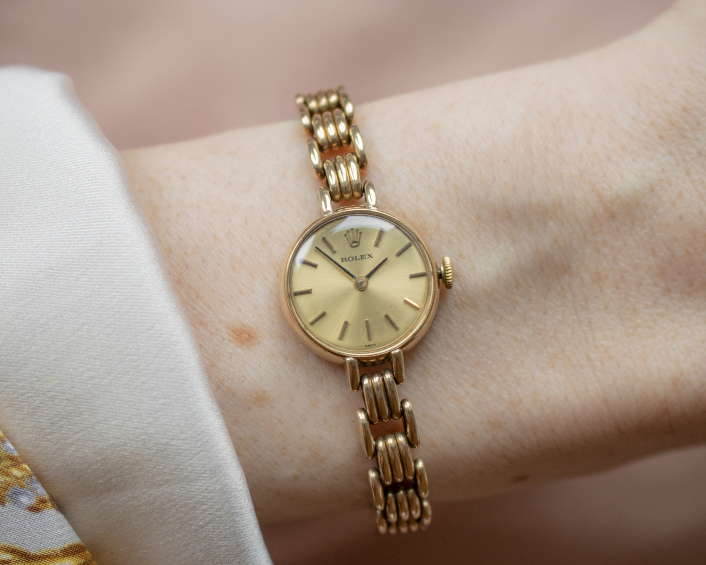 Rolex manual 1400 watch with gold dial - 1960