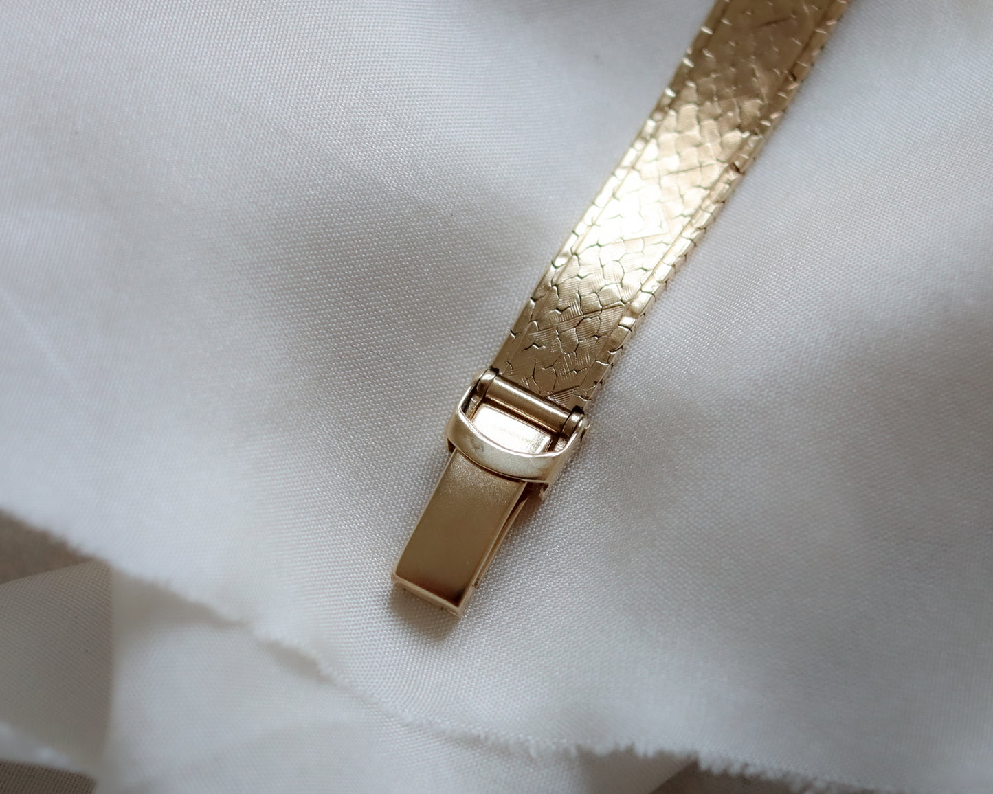 Ladies Rolex Precision watch in 9ct gold - from 1977