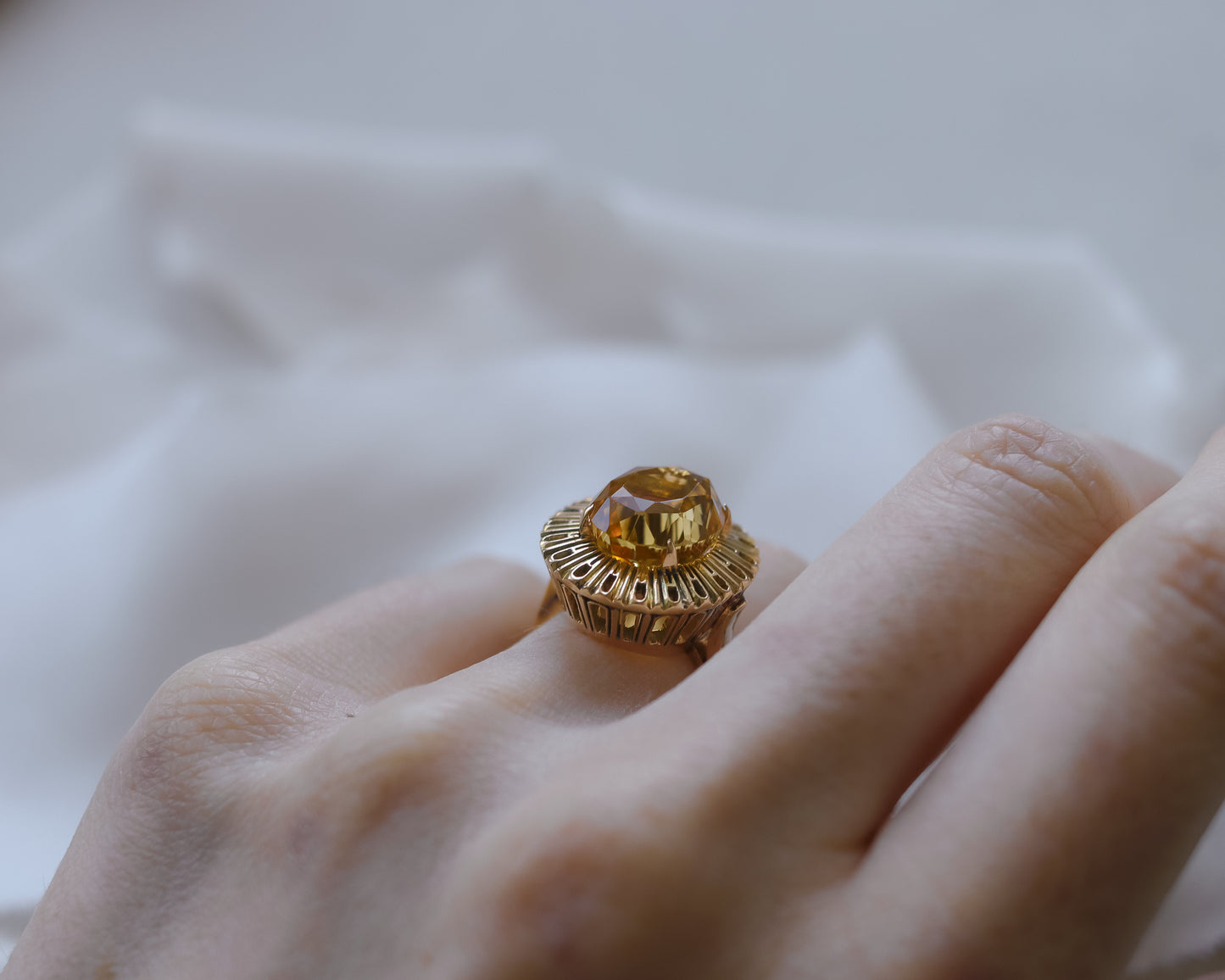 Vintage 9ct Gold Oval Citrine Statement Ring