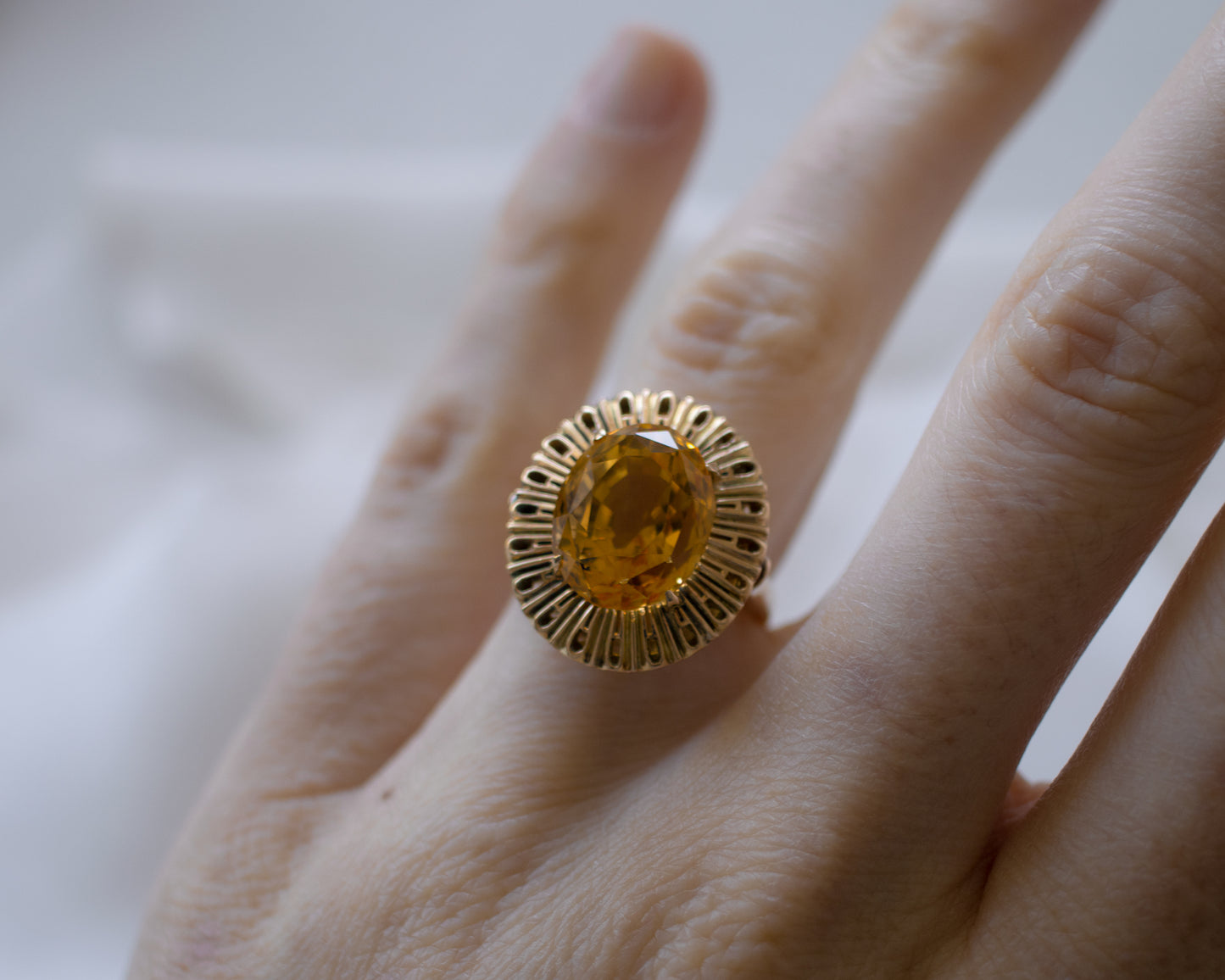 Vintage 9ct Gold Oval Citrine Statement Ring