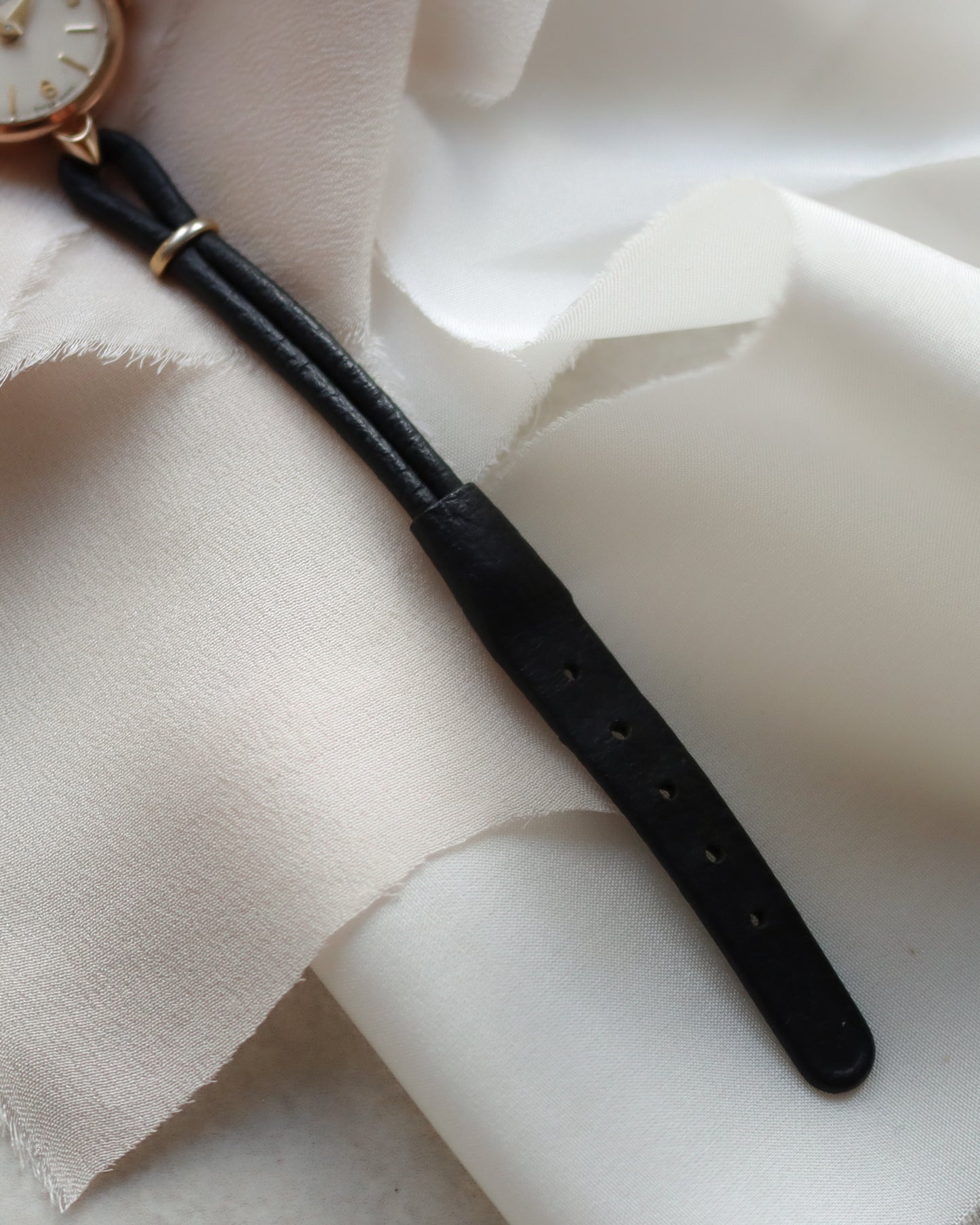 Vintage Omega 9ct Gold Wristwatch in Pristine Condition