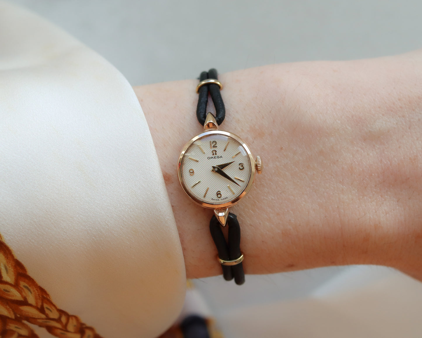 Vintage Omega 9ct Gold Wristwatch in Pristine Condition