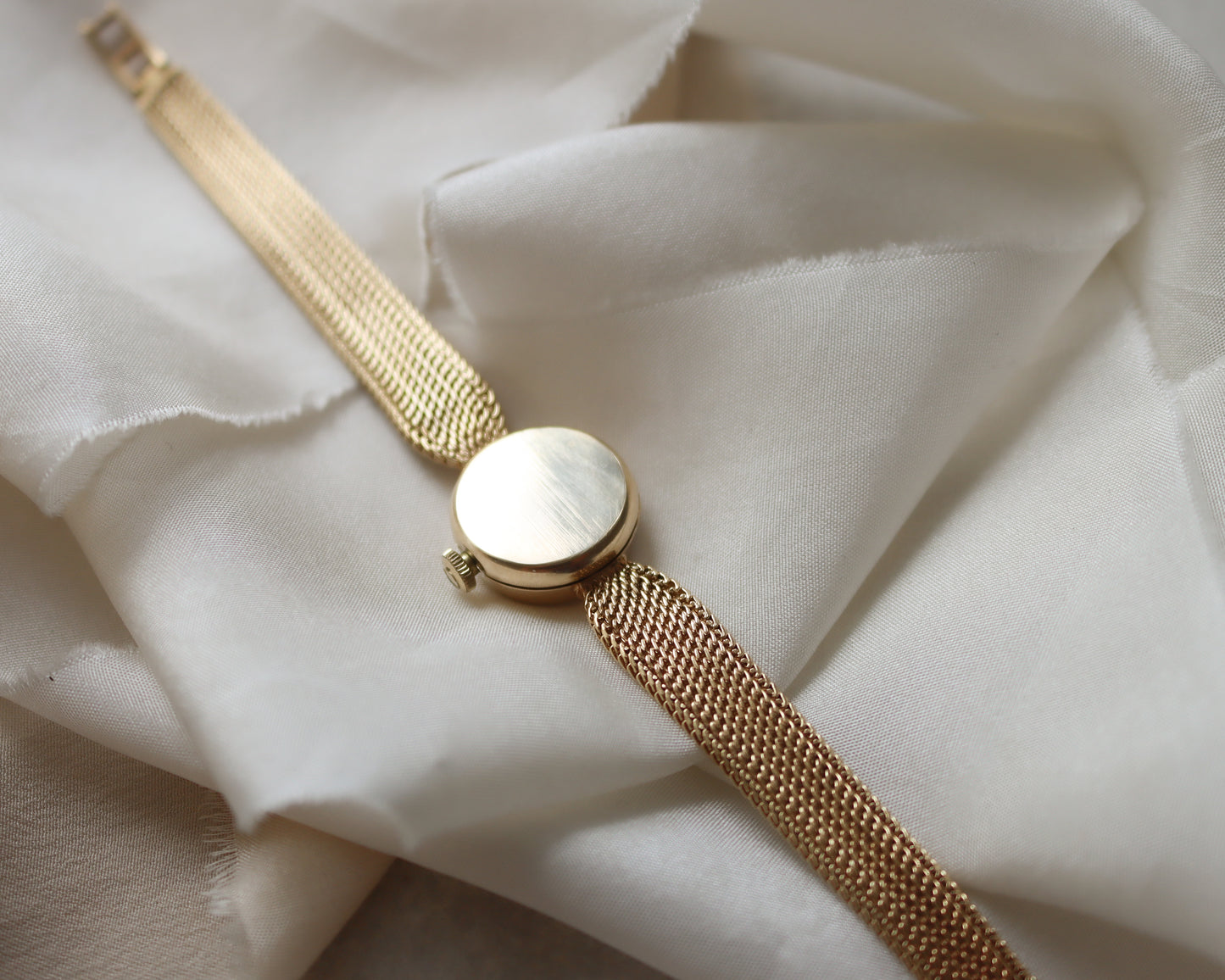 9ct gold Omega watch with mesh bracelet from 1985