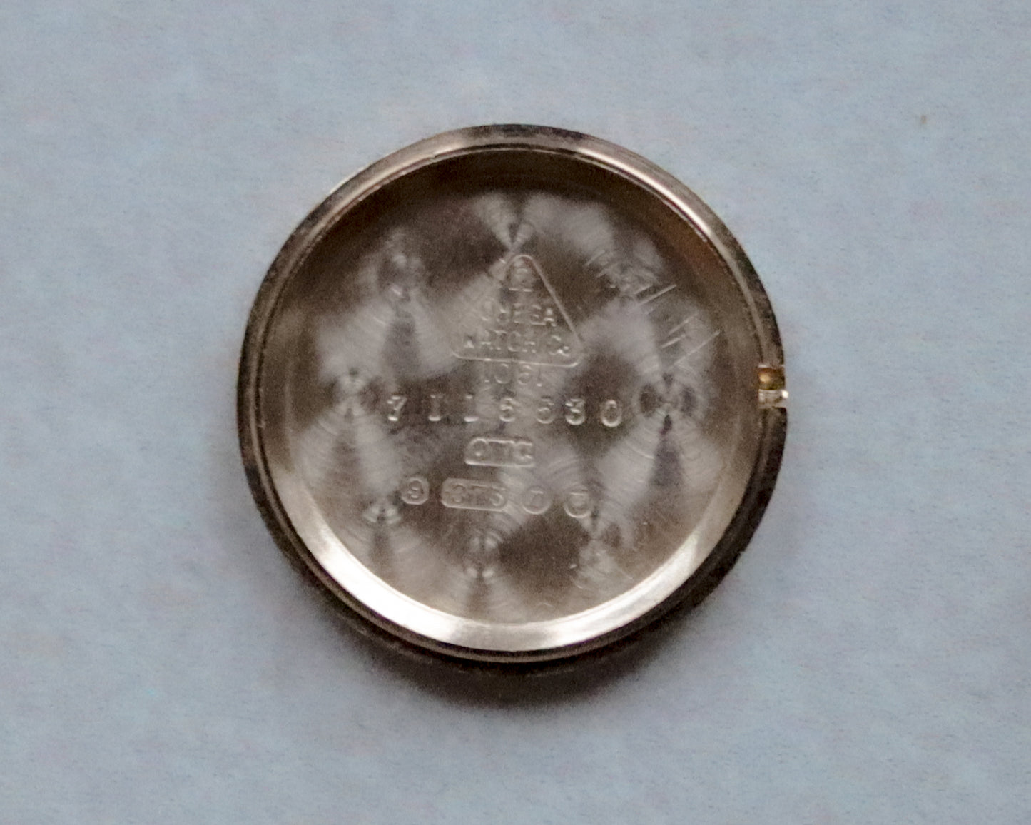 Beautiful 9ct Gold Omega Ladies Wristwatch – 1968