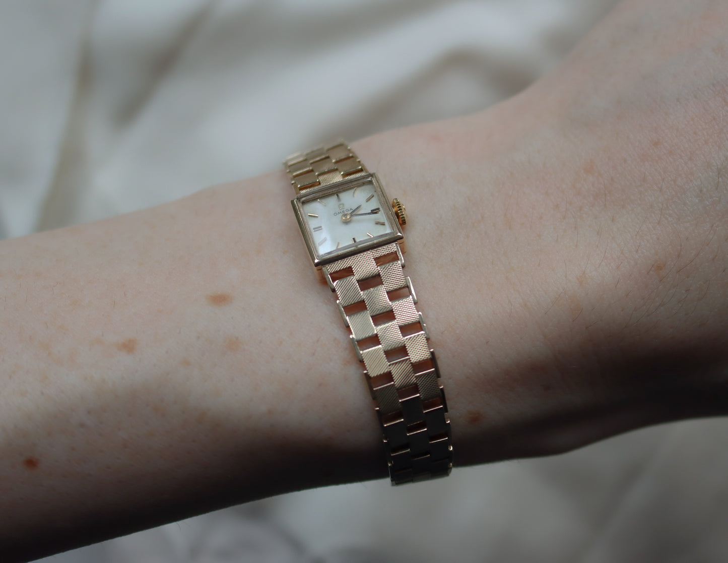 9ct yellow gold brick-link Omega watch - 1977