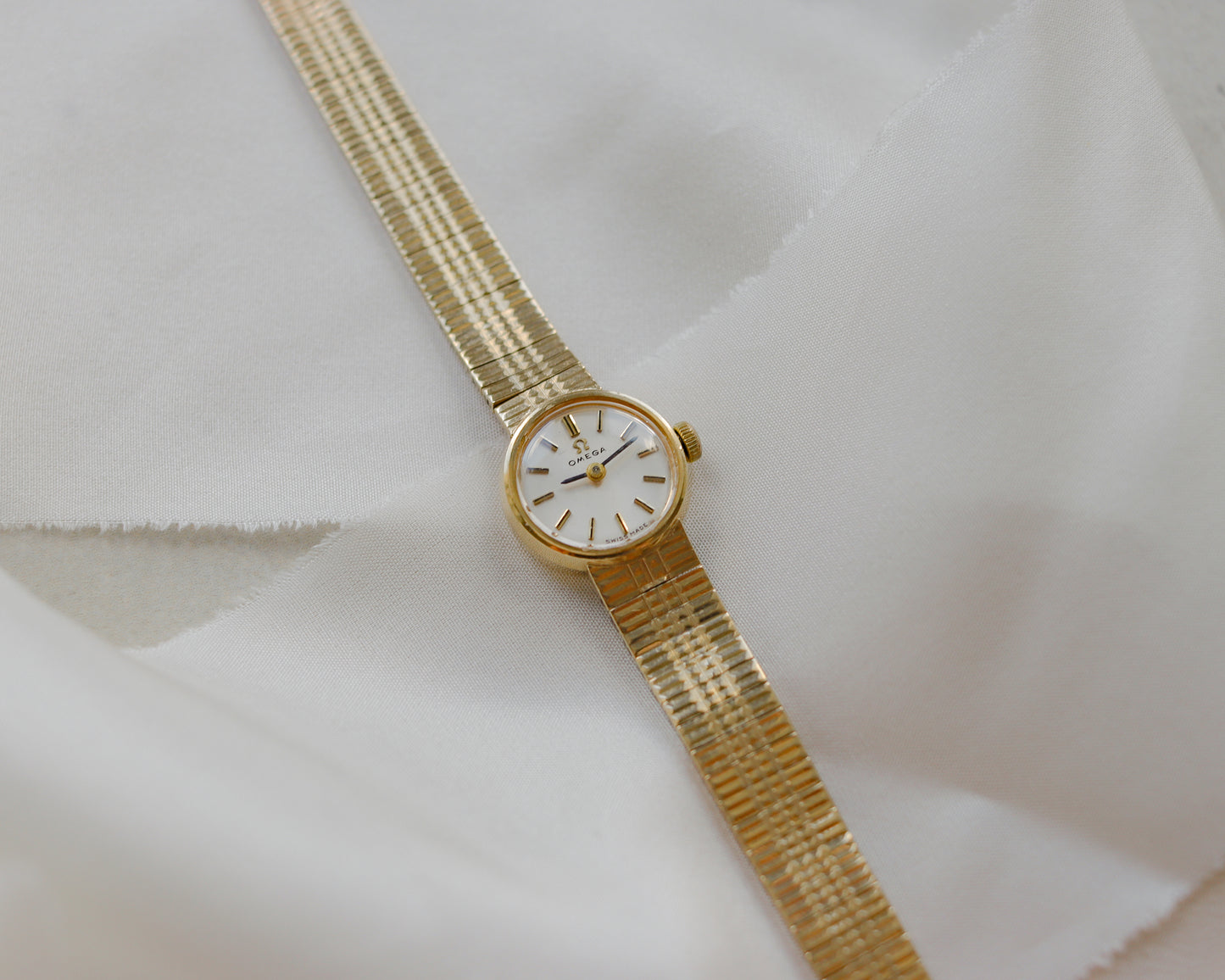 Vintage Omega Ladies 9ct Gold Bracelet Watch – Circa 1966