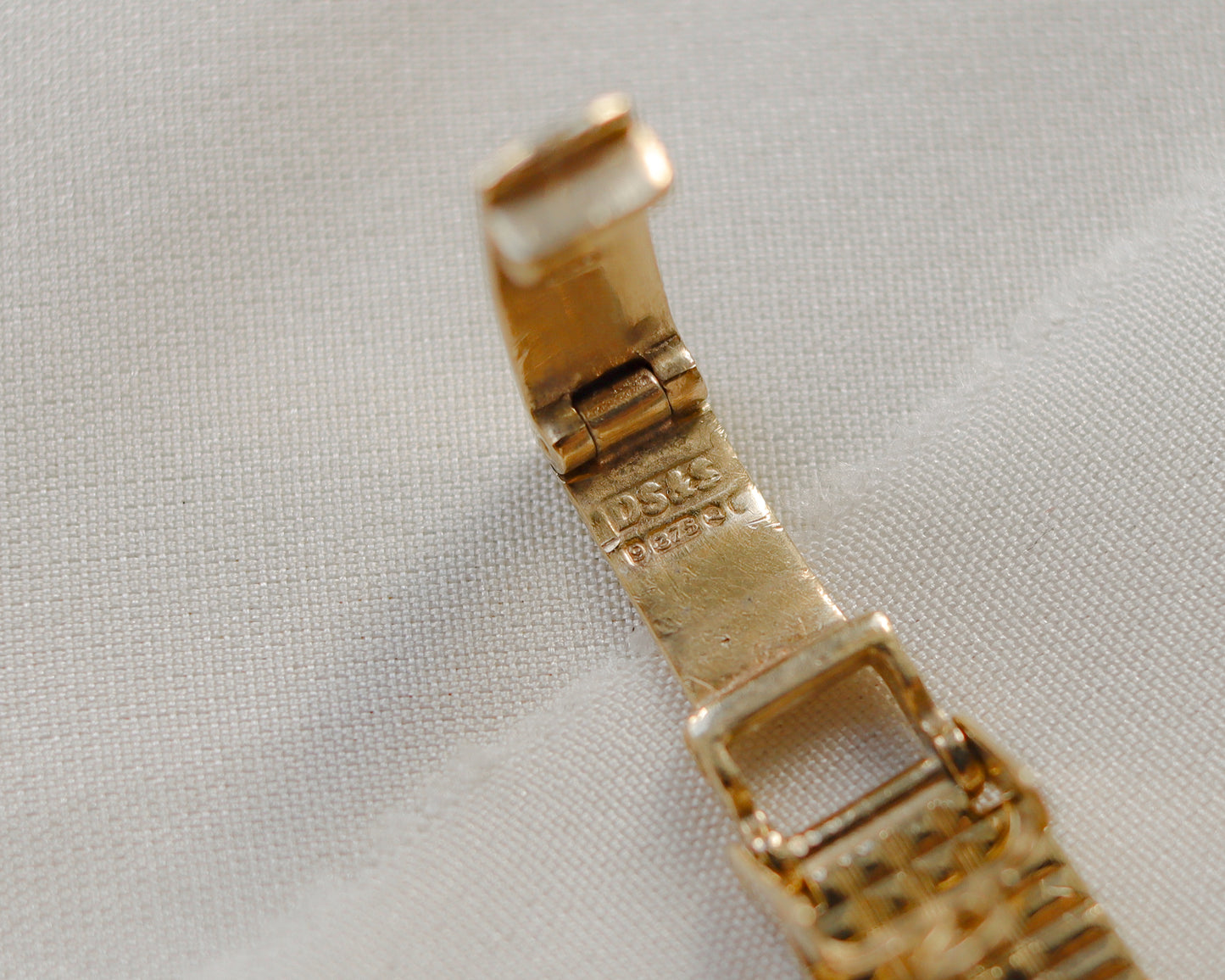 Vintage Omega Ladies 9ct Gold Bracelet Watch – Circa 1966