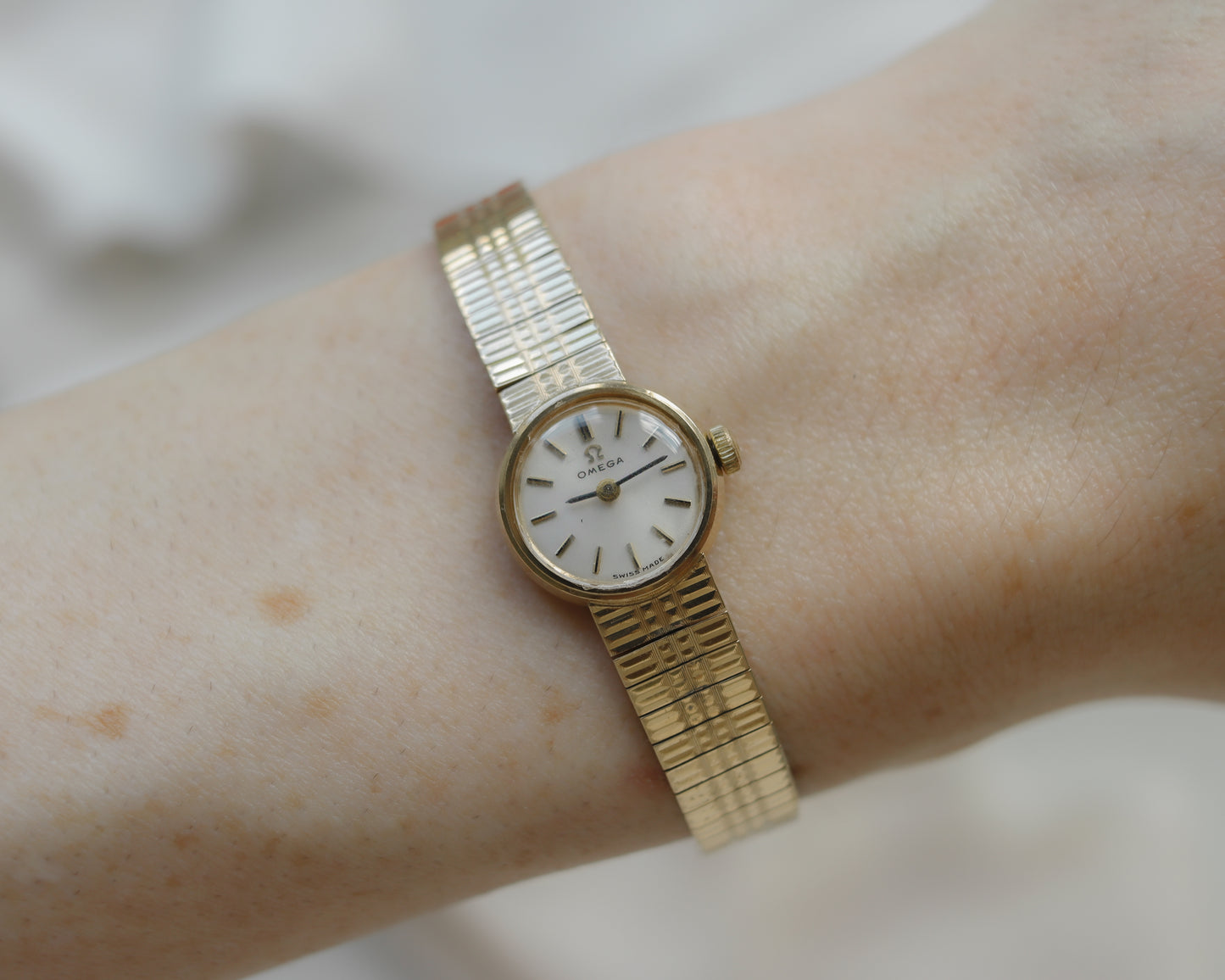 Vintage Omega Ladies 9ct Gold Bracelet Watch – Circa 1966