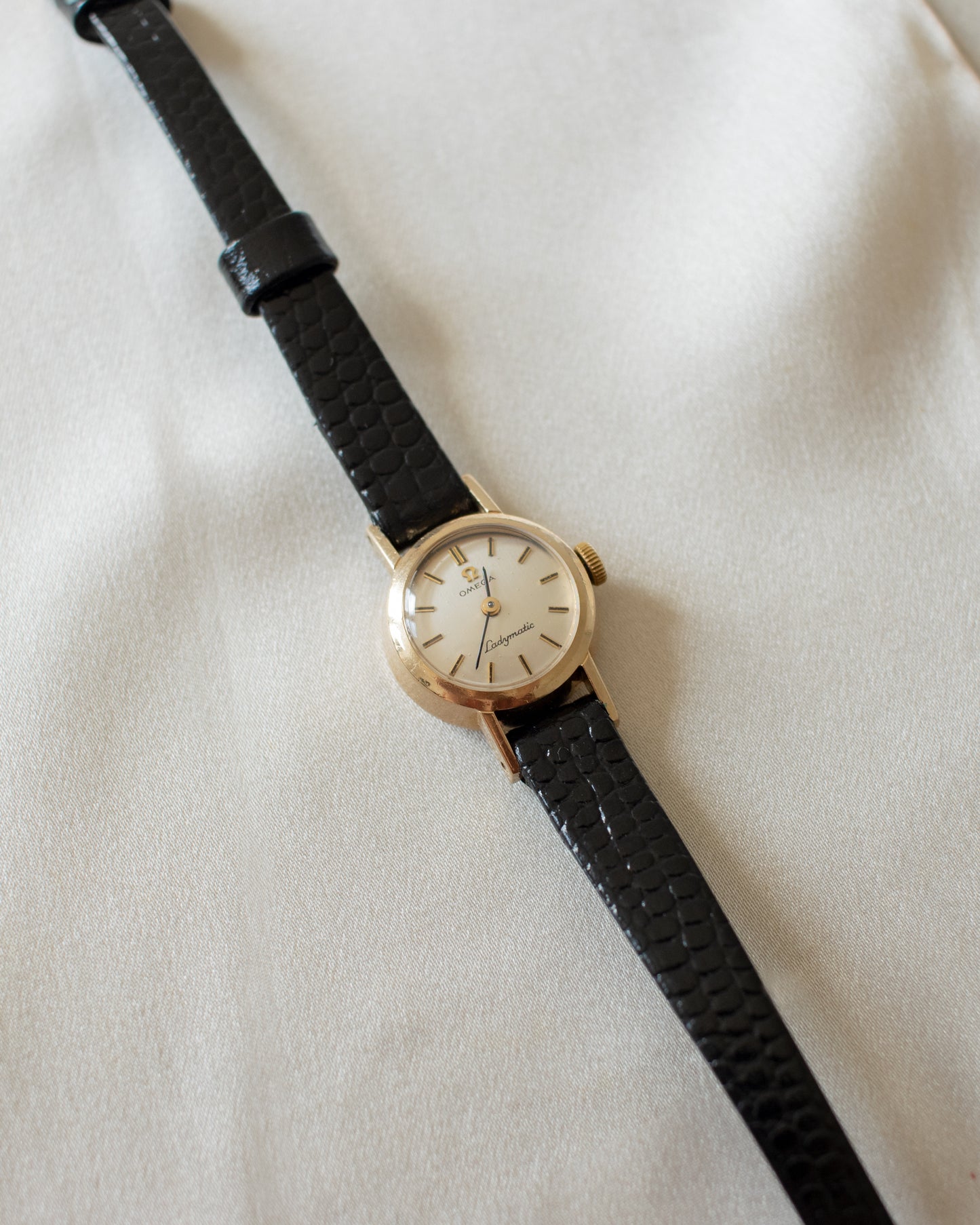 Vintage 1965 Omega Ladymatic 9ct Gold Automatic Ladies Watch