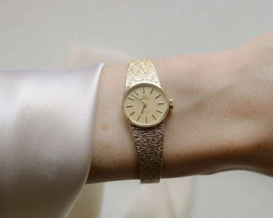 Mint condition 9ct gold Omega De Ville