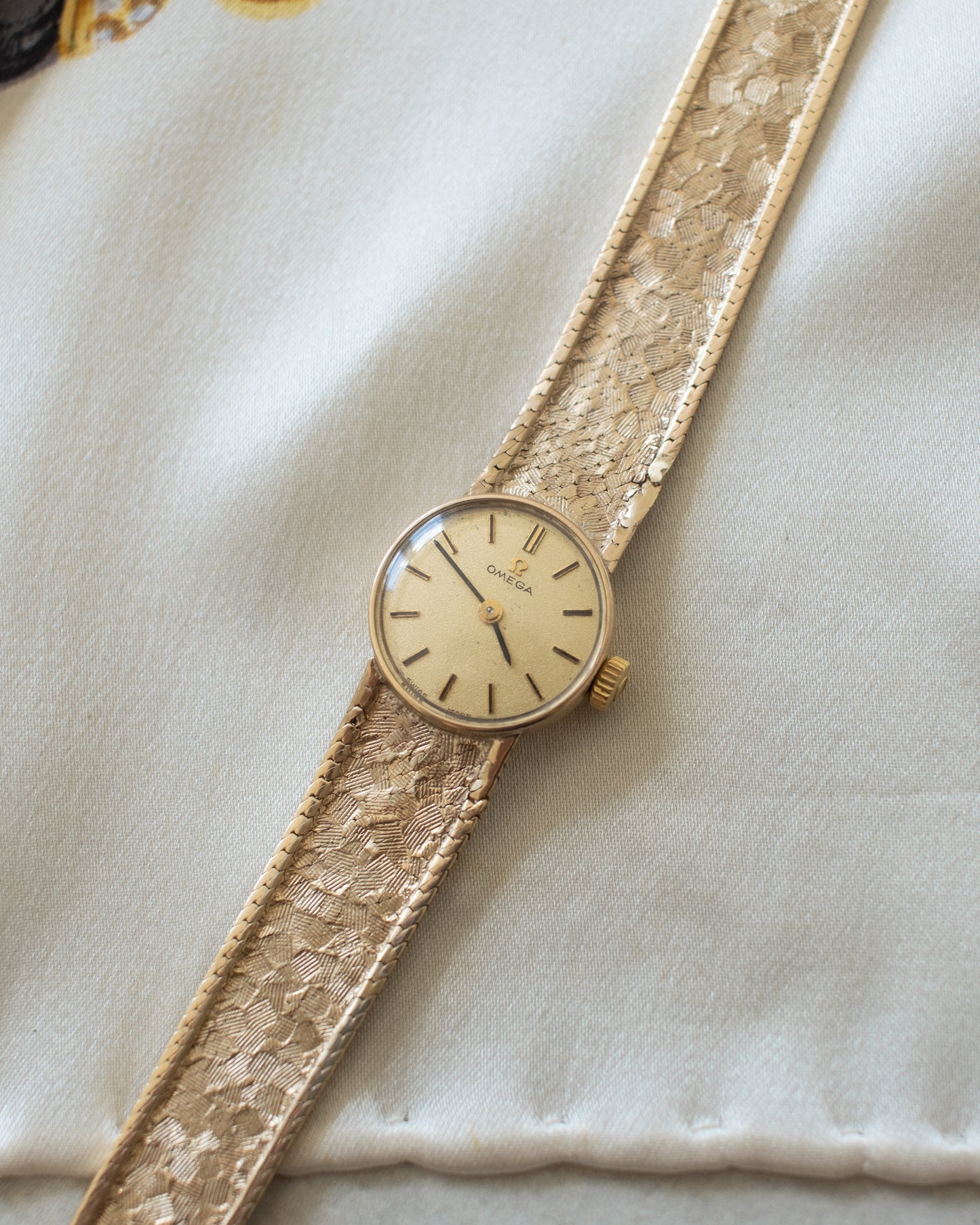 Vintage 1968 Omega Ladies 9ct Gold Watch - Integrated Gold Bracelet
