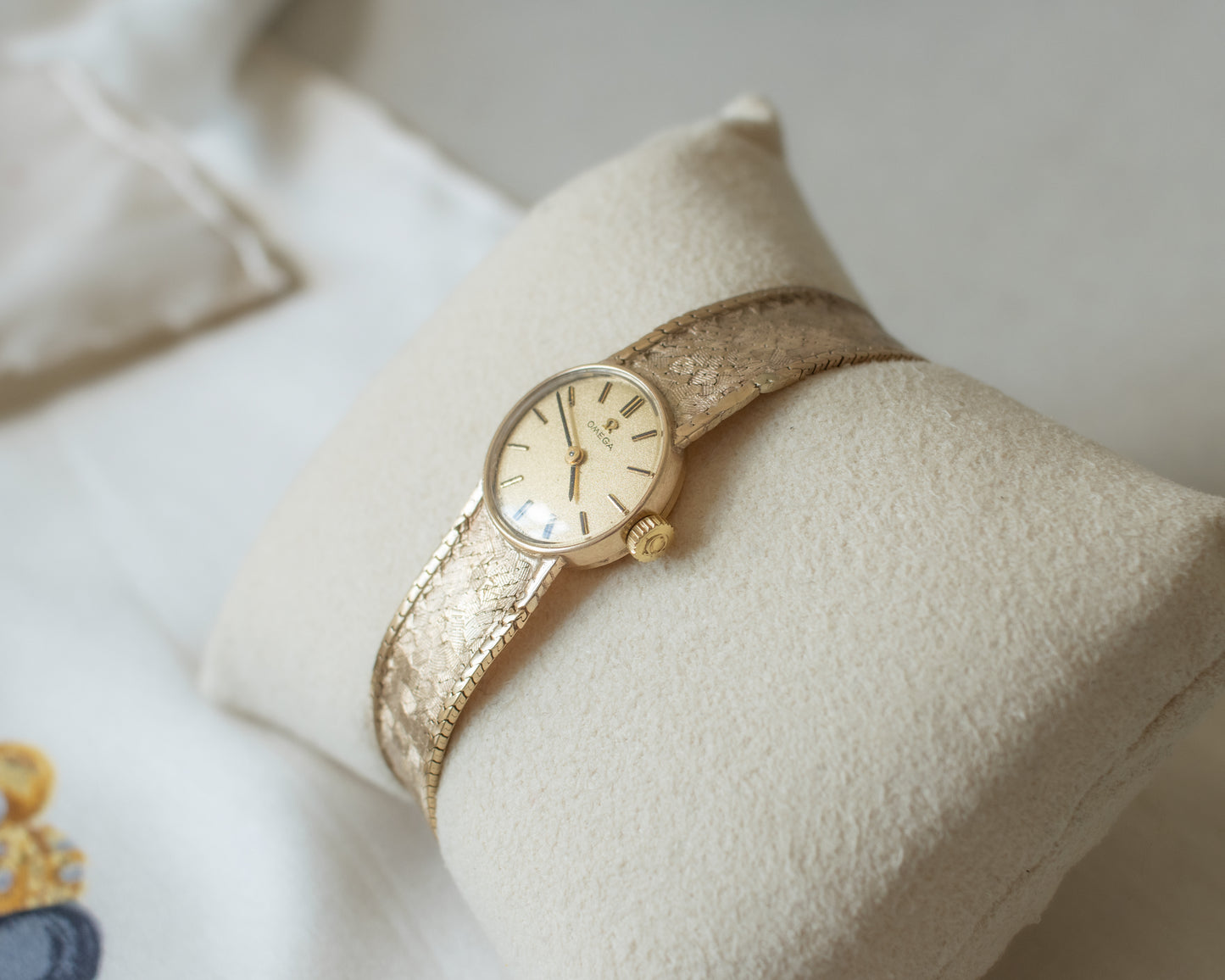 Vintage 1968 Omega Ladies 9ct Gold Watch - Integrated Gold Bracelet