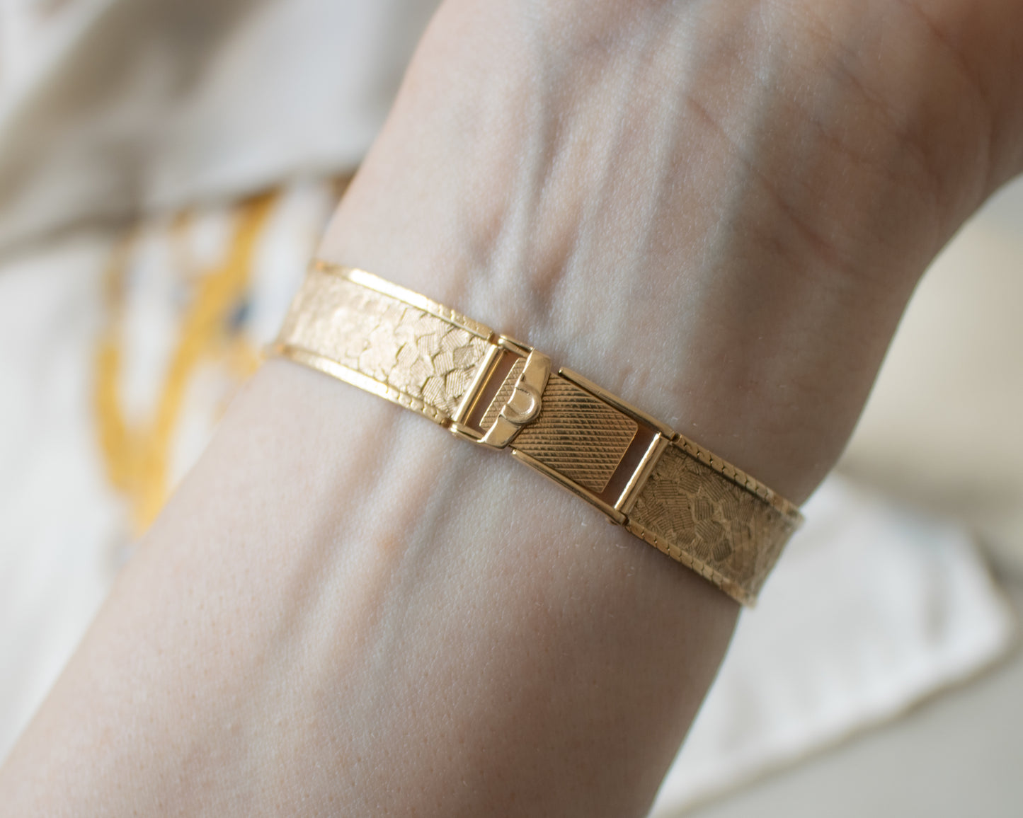 Vintage 1968 Omega Ladies 9ct Gold Watch - Integrated Gold Bracelet
