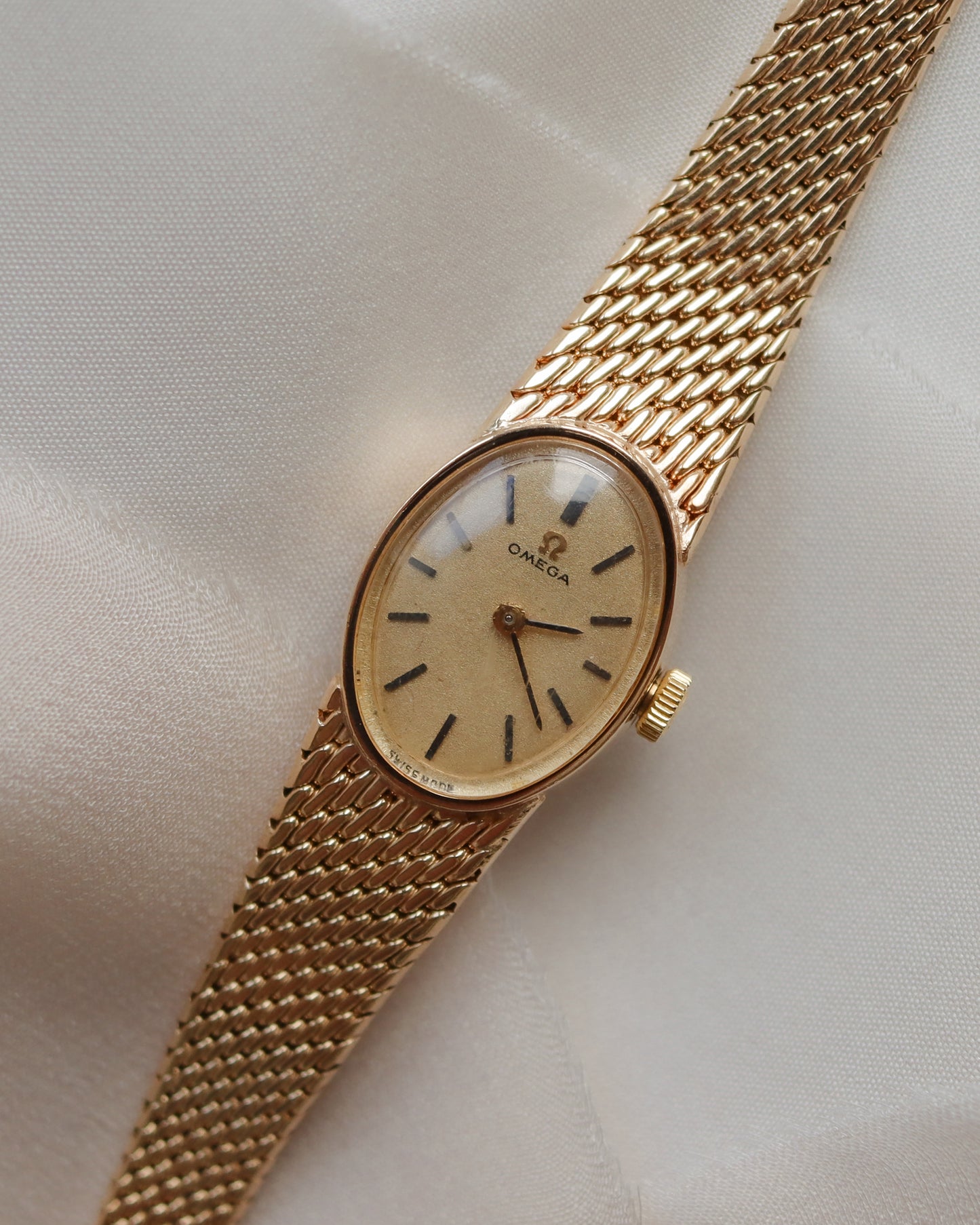 Vintage 9ct Gold Omega Ladies Watch – 1968