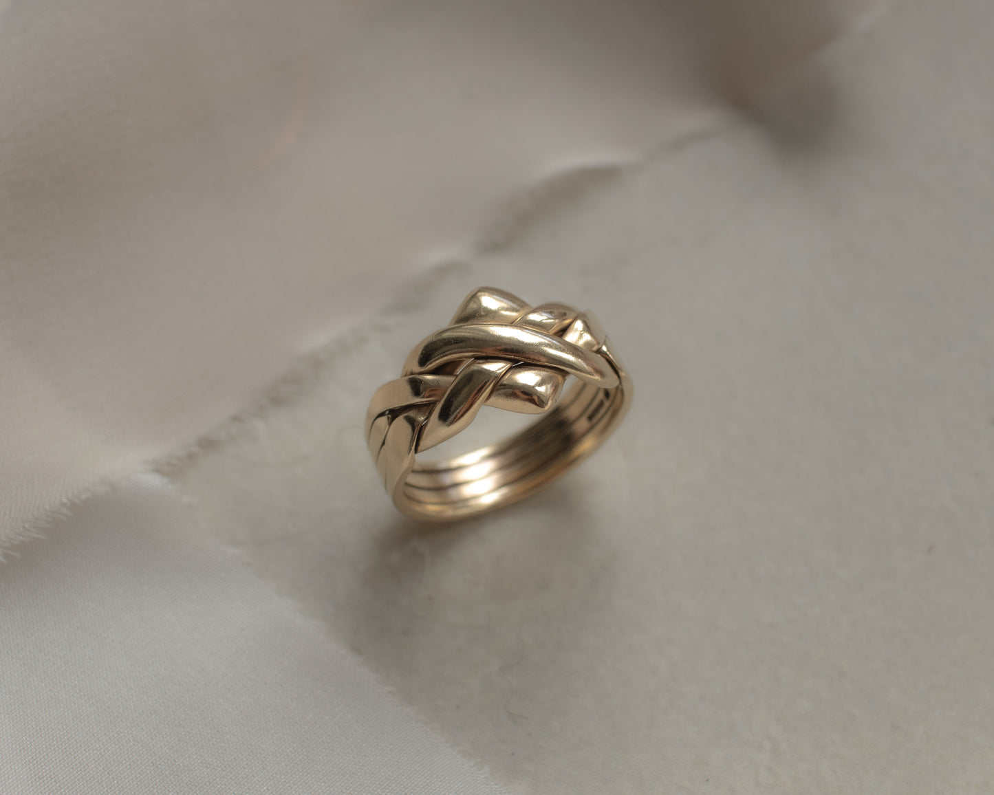 Vintage solid 9ct Gold Fused Puzzle Ring - UK R