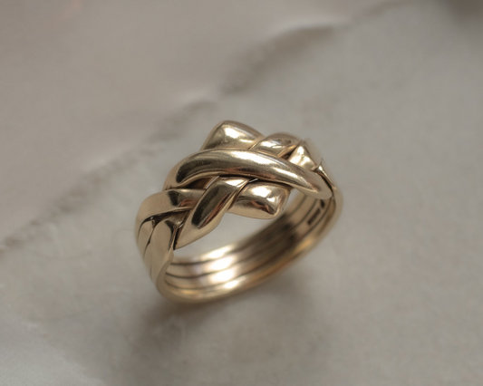 Vintage solid 9ct Gold Fused Puzzle Ring - UK R