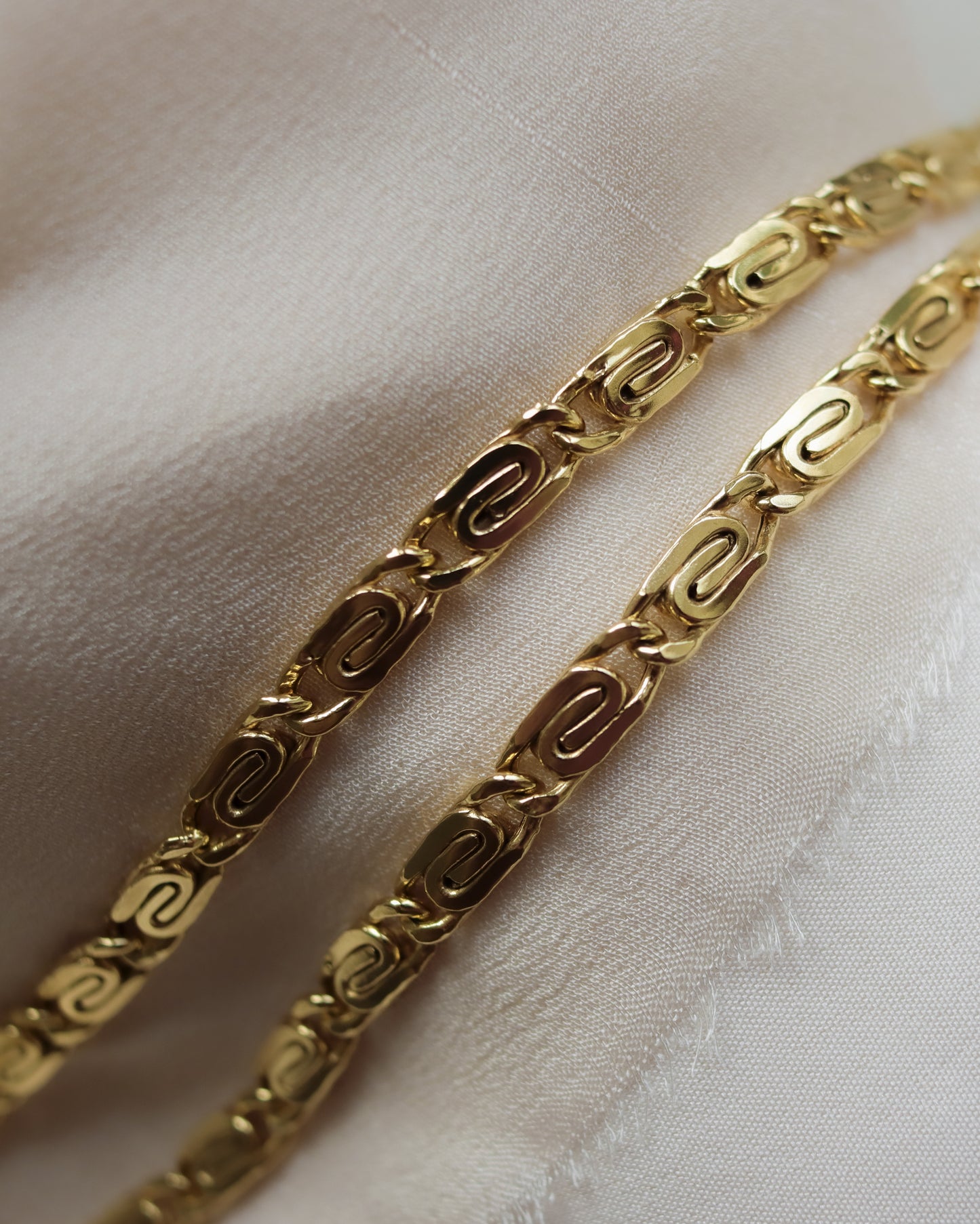 Vintage 9ct gold scroll link necklace chain