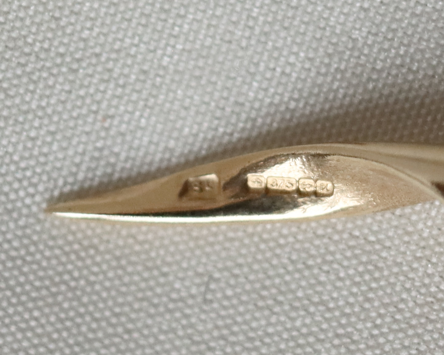 Vintage 9ct Yellow Gold Spiral Drop Earrings – 1994