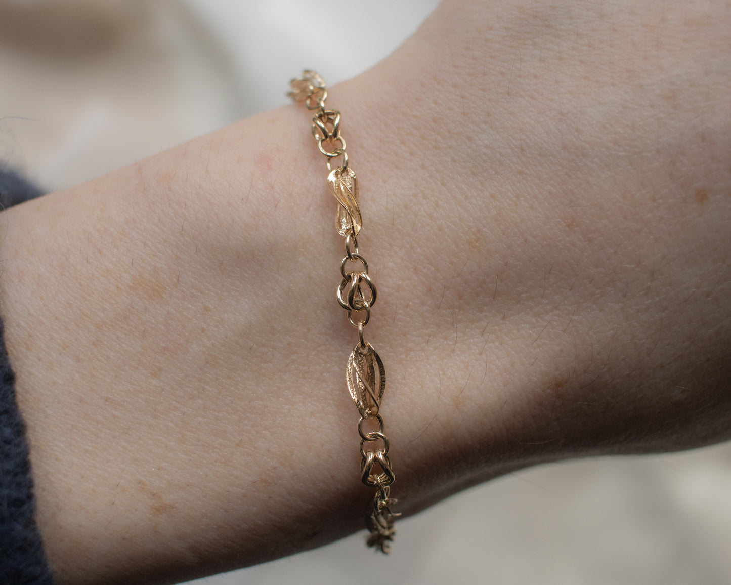 Vintage 9ct Yellow Gold Twist Bar & Fancy Link Bracelet