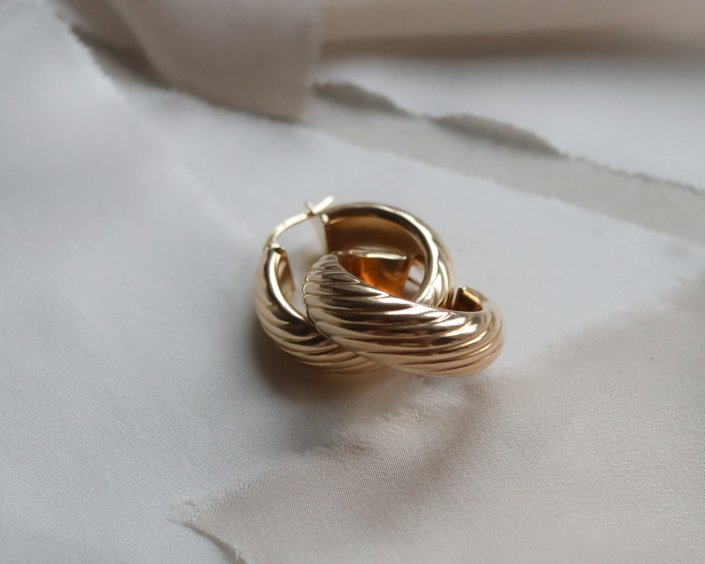 Vintage 9ct Gold Chunky Ribbed Hoop Earrings