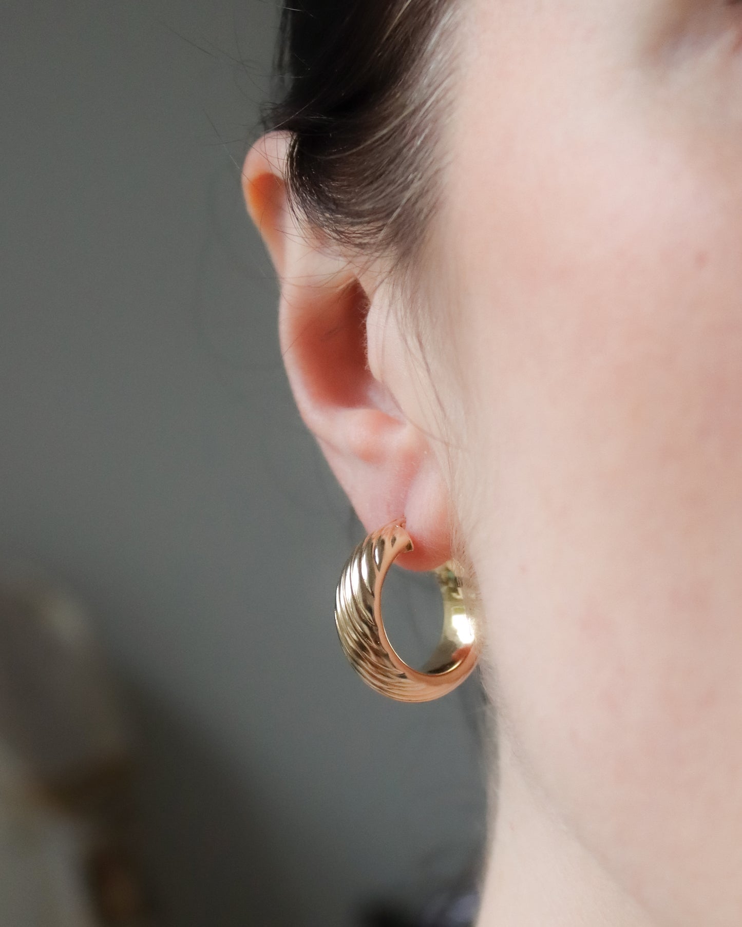 Vintage 9ct Gold Chunky Ribbed Hoop Earrings