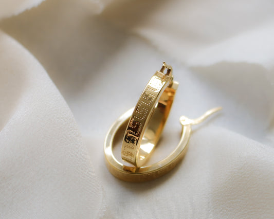 Vintage 9ct gold Greek Key oval hoops