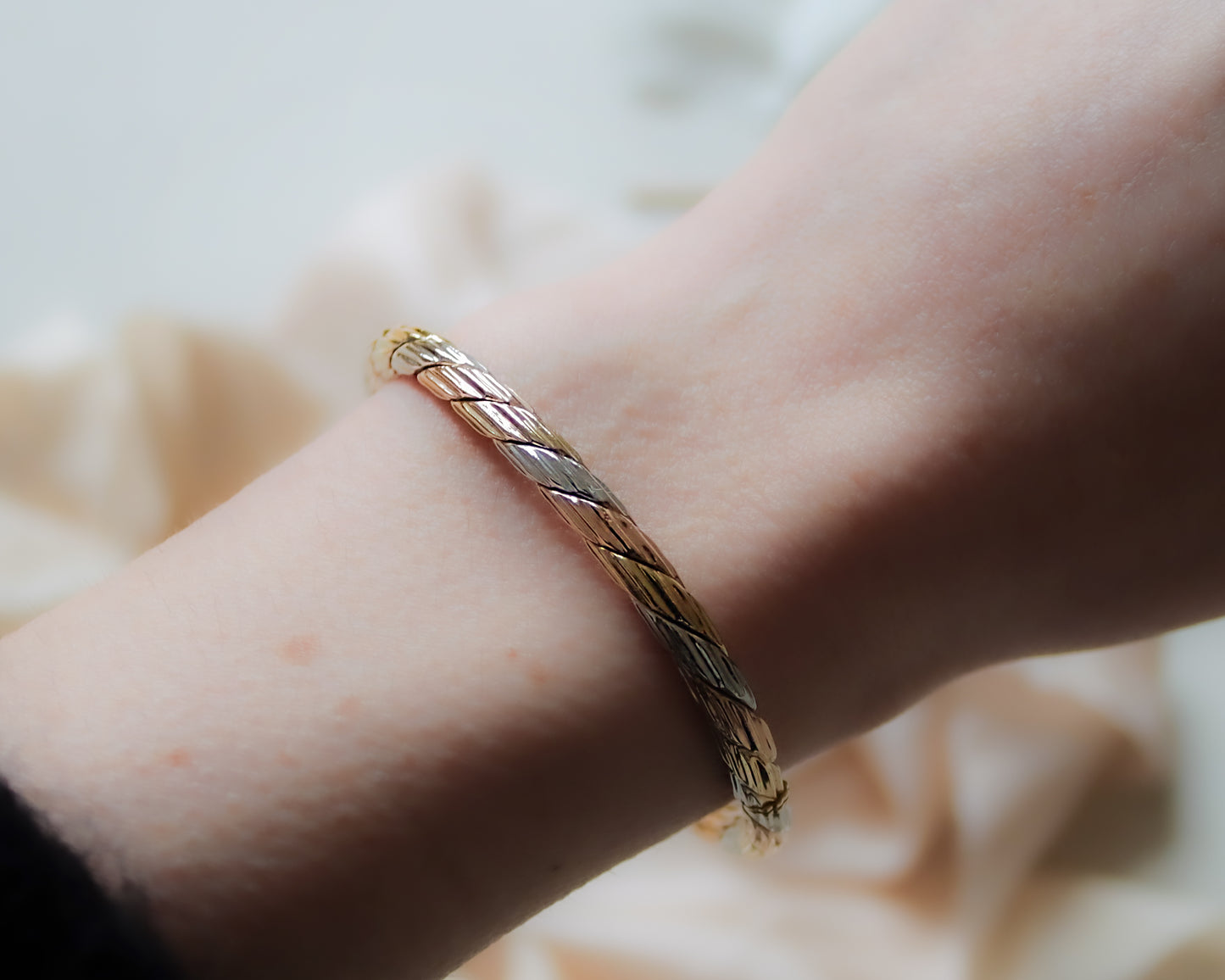 solid gold tri-coloured oval bangle