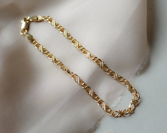 9ct yellow gold fancy link bracelet